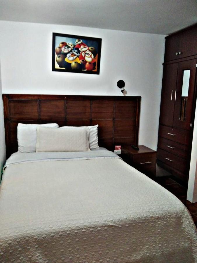 Hostal Mariscal Sucre Табабела Екстер'єр фото